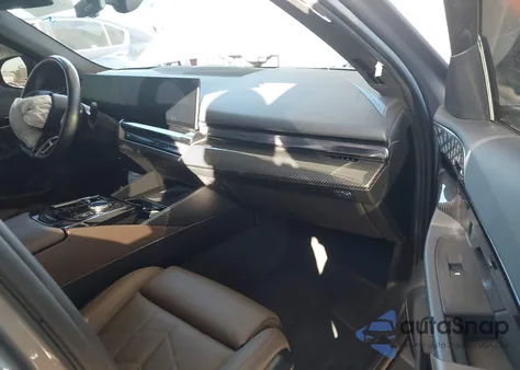 2024 BMW I5 M60 z USA, uszkodzony, nr VIN WBY43FK04RCP15673